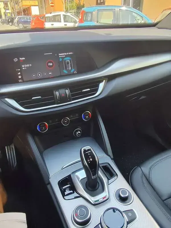 Usata Alfa Romeo Stelvio Sprint 190 CV (139 kW) 2022 Bianco SUV