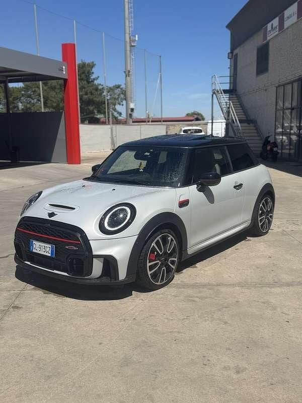 Usata 2022 Mini John Cooper Works Essential Utilitaria | 36.500 € (Molto cara) - Immagine 1/4