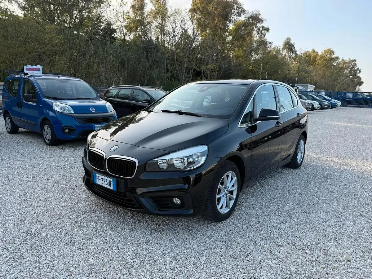 Usata BMW 216 Active Tourer Sport Line 116 CV (85 kW) 2016 Nero Monovolume