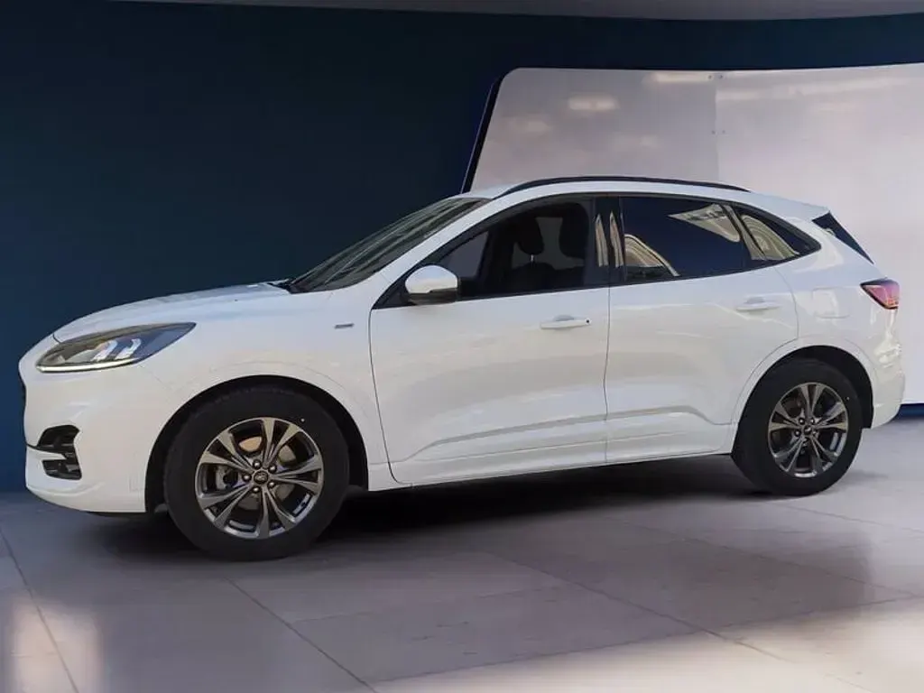 Usata Ford Kuga ST-Line 190 CV (139 kW) 2022 Bianco frozen SUV