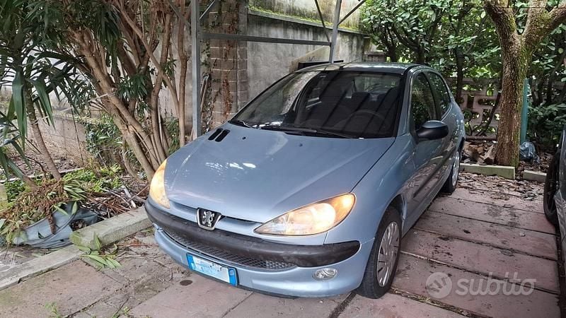 Usata Peugeot 206 88 CV (64 kW) 2004 Utilitaria