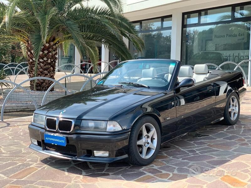 Usata BMW 318 Cabriolet 115 CV (84 kW) 1995 Nero Cabrio