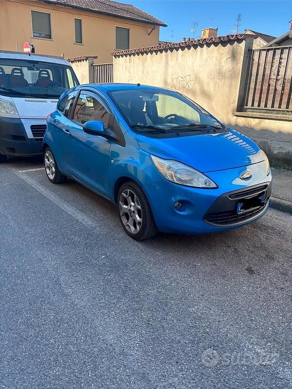 Usata Ford Ka 69 CV (50 kW) 2012 Blu Utilitaria