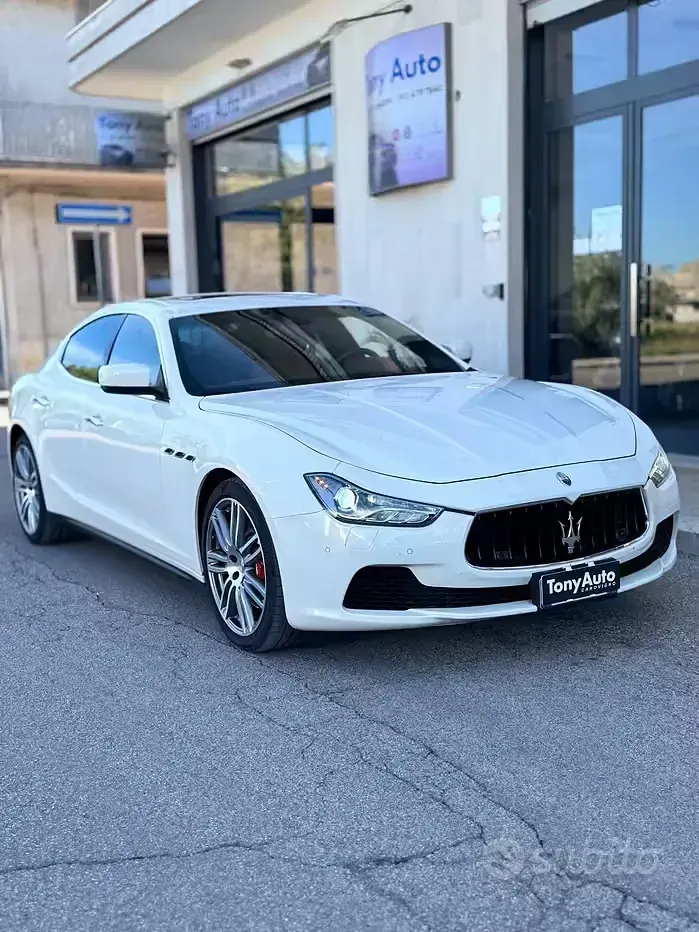 Usata Maserati Ghibli 410 CV (301 kW) 2015 Bianco Berlina