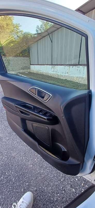 Usata Ford B-MAX 101 CV (74 kW) 2015 Bianco Monovolume