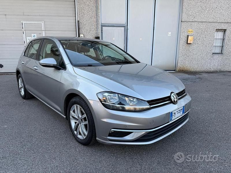 Usata VW Golf VII Business 116 CV (85 kW) 2018 Grigio Berlina