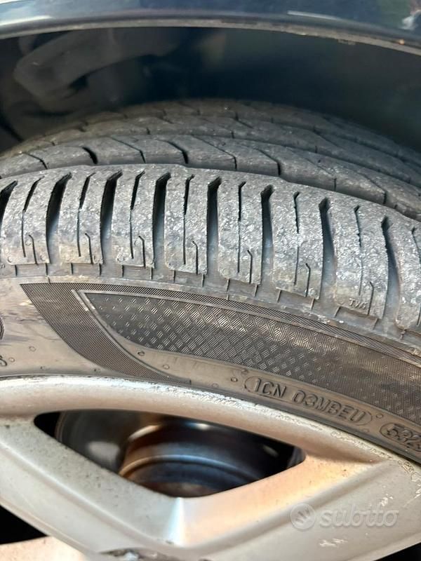 Usata VW Golf VI 122 CV (89 kW) 2011 Nero Utilitaria