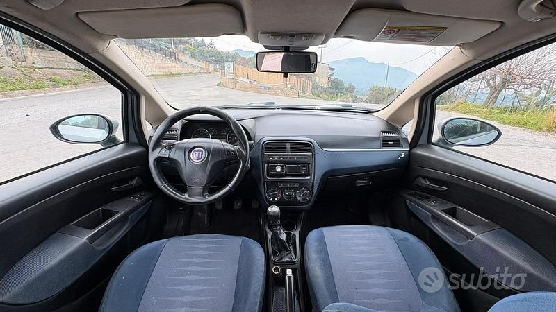 Usata Fiat Grande Punto 77 CV (56 kW) 2008 Grigio Utilitaria