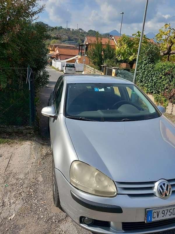 Usata VW Golf IV Comfortline 105 CV (77 kW) 2005 Berlina