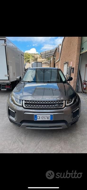Usata Land Rover Range Rover evoque 150 CV (110 kW) 2017 Grigio Station wagon