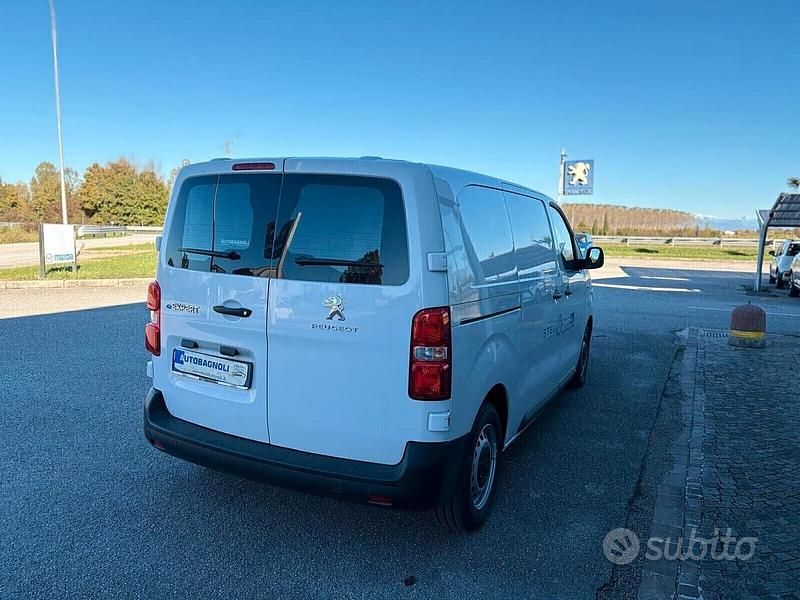 Käytetty Peugeot e-Expert Premium 100 kW (136 HP) 2024 Valkoinen Van