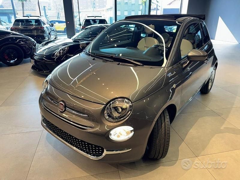 Usata Fiat 500 Dolcevita 69 CV (50 kW) 2021 Grigio Cabrio