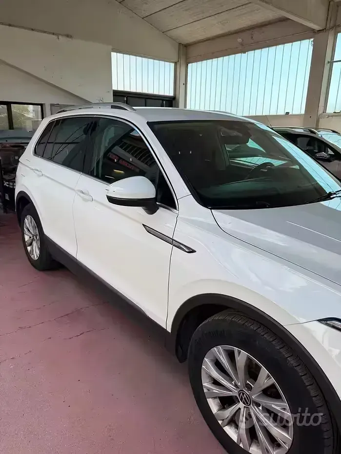 Usata VW Tiguan Elegance 150 CV (110 kW) 2021 Bianco SUV