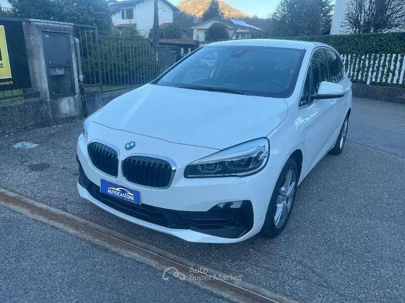 Usata BMW 225 Active Tourer Advantage 220 CV (161 kW) 2021 Bianco Monovolume