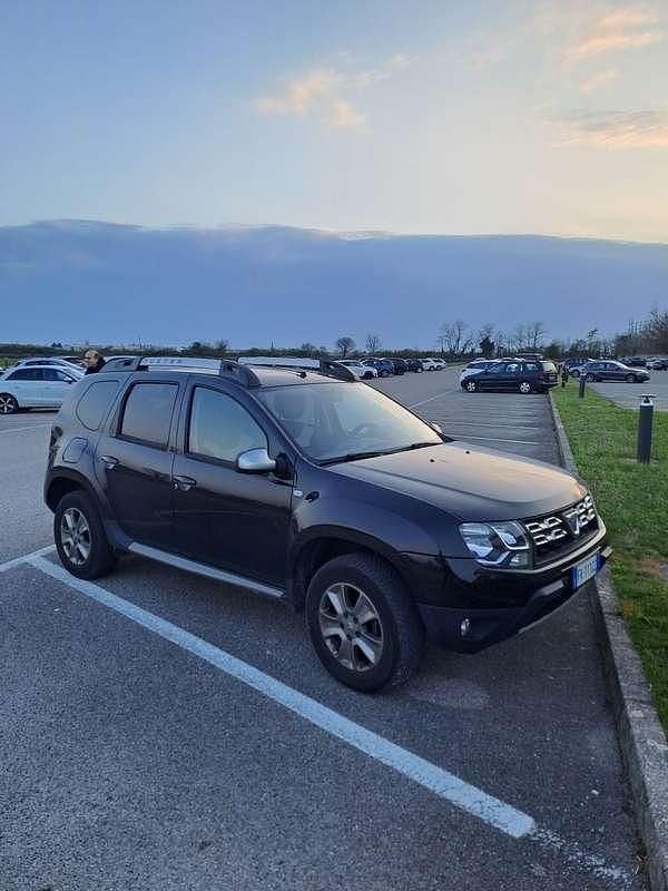 Usata Dacia Duster Black Shadow 110 CV (80 kW) 2017 Nero SUV