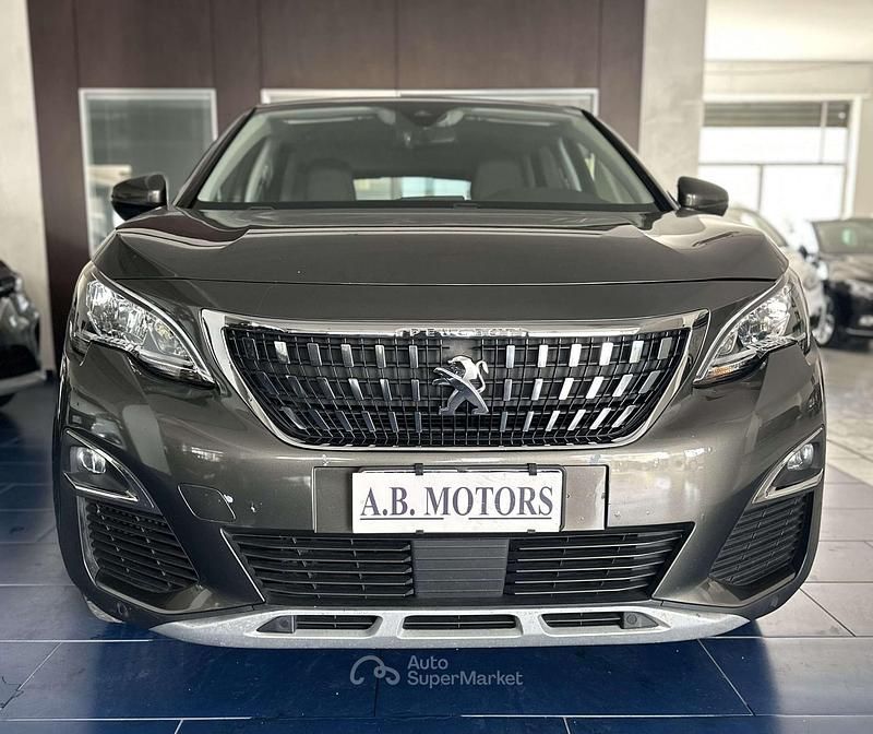 Usata Peugeot 3008 Allure 131 CV (96 kW) 2019 Gray SUV