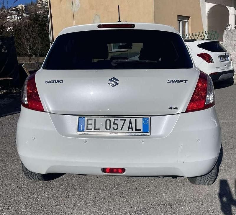 Usata Suzuki Swift GL 94 CV (69 kW) 2012 Bianco Utilitaria