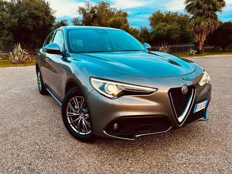 Usata Alfa Romeo Stelvio Business 150 CV (110 kW) 2018 SUV