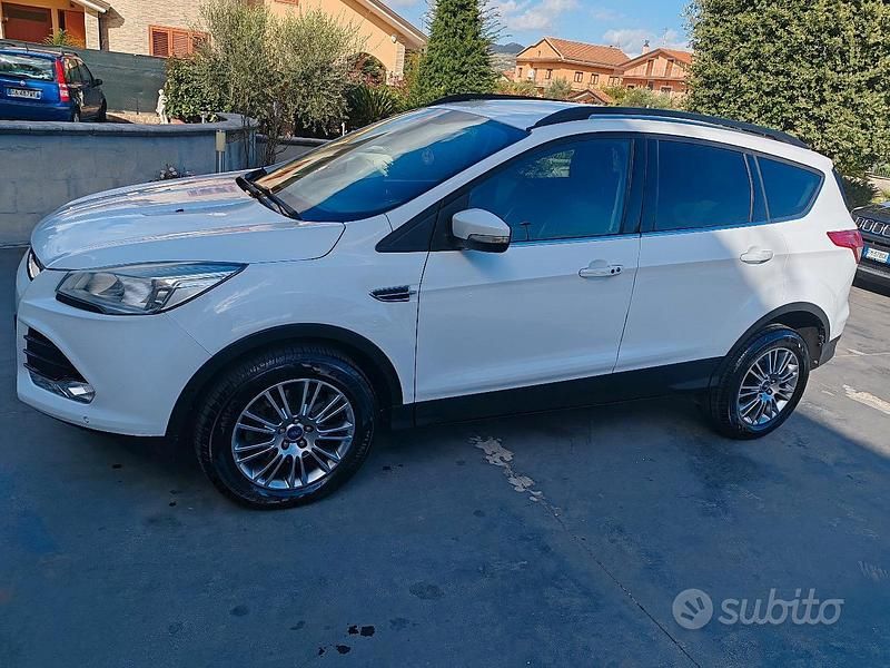 Usata Ford Kuga Titanium 140 CV (102 kW) 2014 Bianco SUV