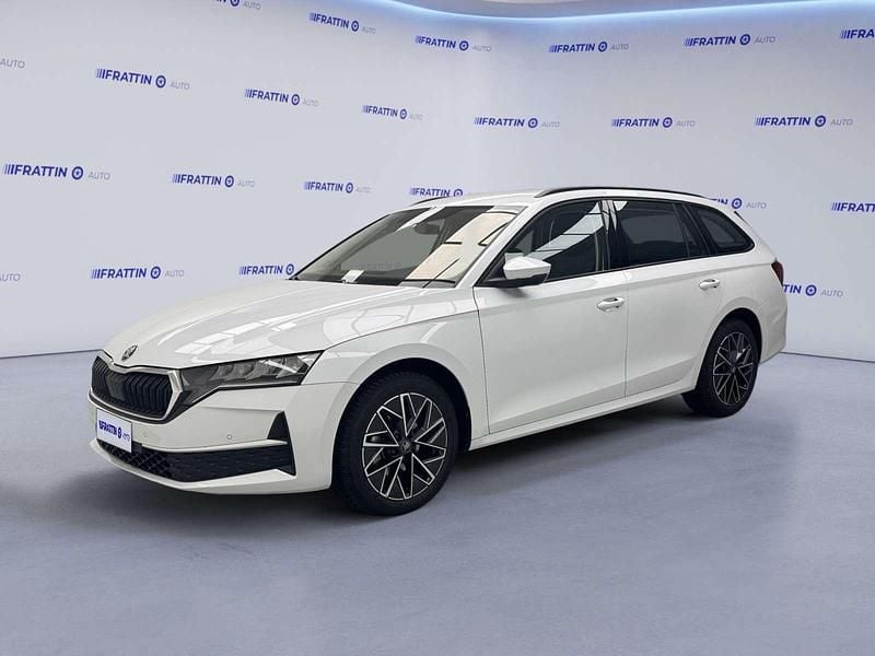Usata Skoda Octavia Executive 150 CV (110 kW) 2025 Grigio scuro Station wagon