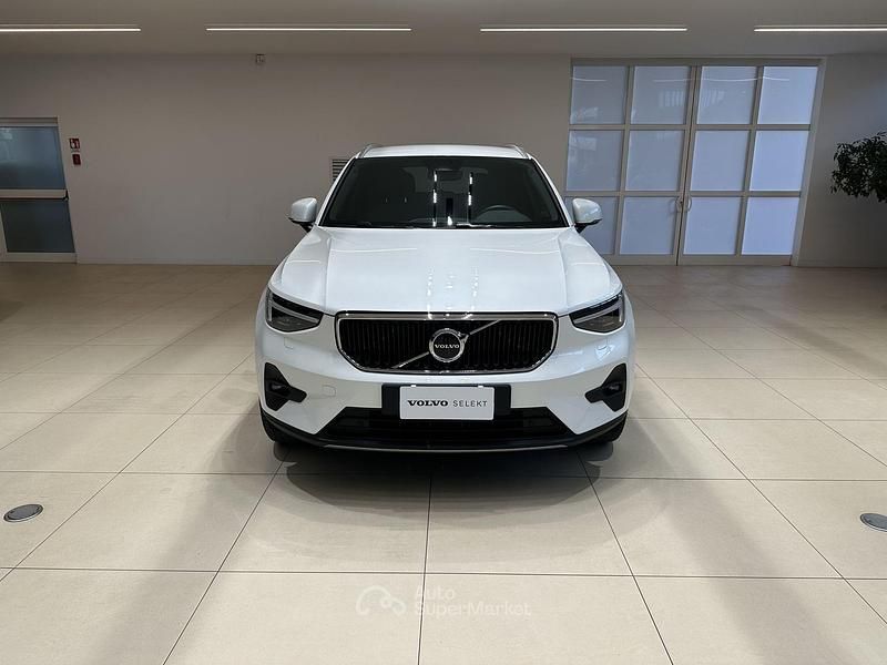 Usata Volvo XC40 Core 163 CV (119 kW) 2025 Bianco SUV