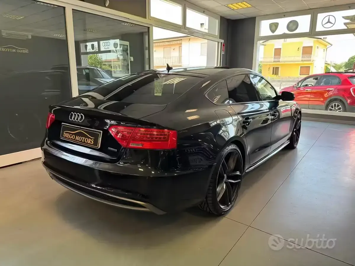 Begagnad Audi A5 S-Line 245 HK (180 kW) 2016 Svart Sportkupé