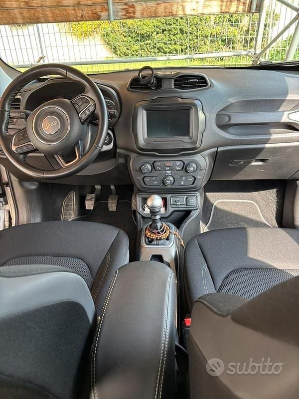 Usata Jeep Renegade Limited 120 CV (88 kW) 2018 SUV