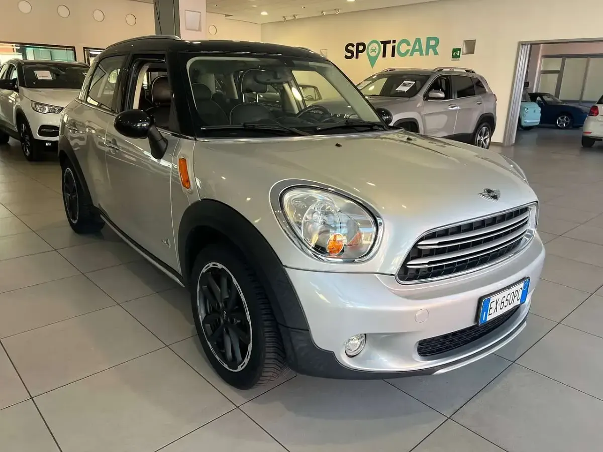 Usata Mini Cooper D Countryman 111 CV (81 kW) 2014 Grigio intermedio SUV