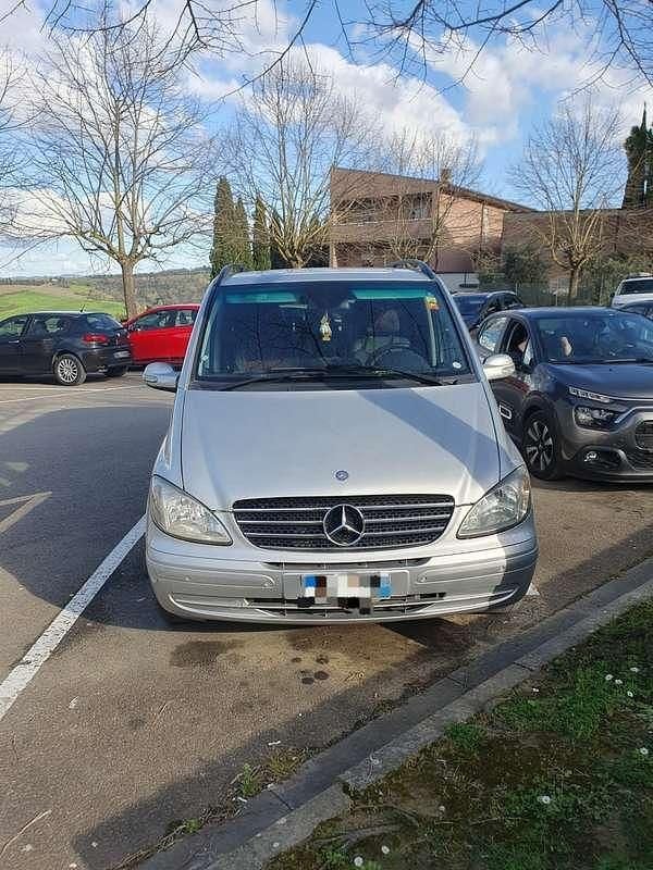 Usata Mercedes Viano 150 CV (110 kW) 2010 Monovolume