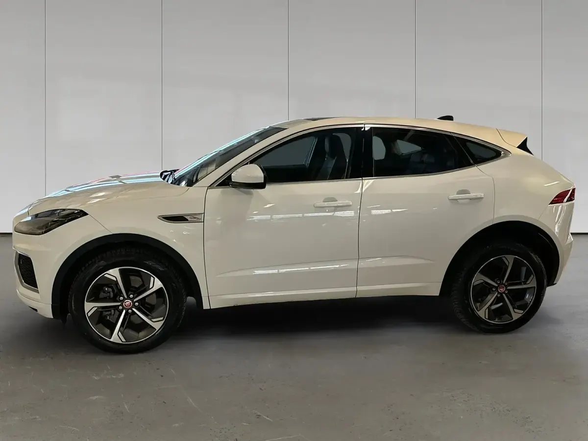 Usata Jaguar E-Pace R-Dynamic 163 CV (119 kW) 2022 Bianco SUV