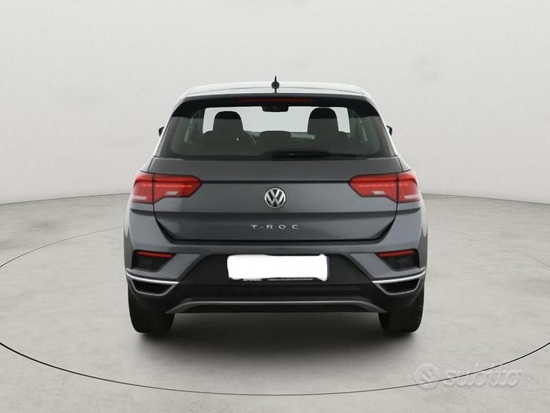 Usata VW T-Roc Advance 116 CV (85 kW) 2019 Grigio SUV