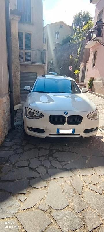 Usata BMW 118 Efficient Dynamics 143 CV (105 kW) 2015 Bianco Utilitaria