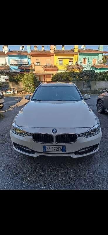 Usata BMW 320 Sport Line 184 CV (135 kW) 2012 Station wagon