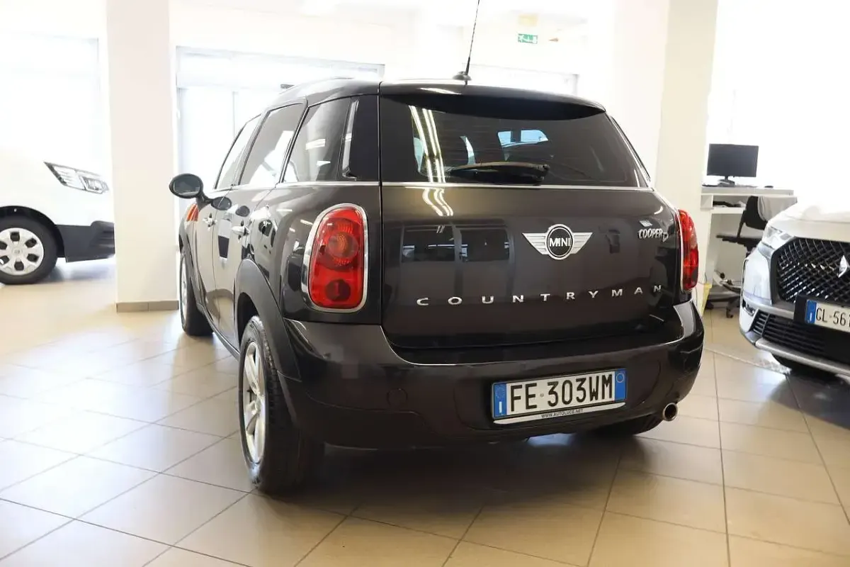 Usata Mini Cooper D Countryman 111 CV (81 kW) 2016 Midnight grey SUV