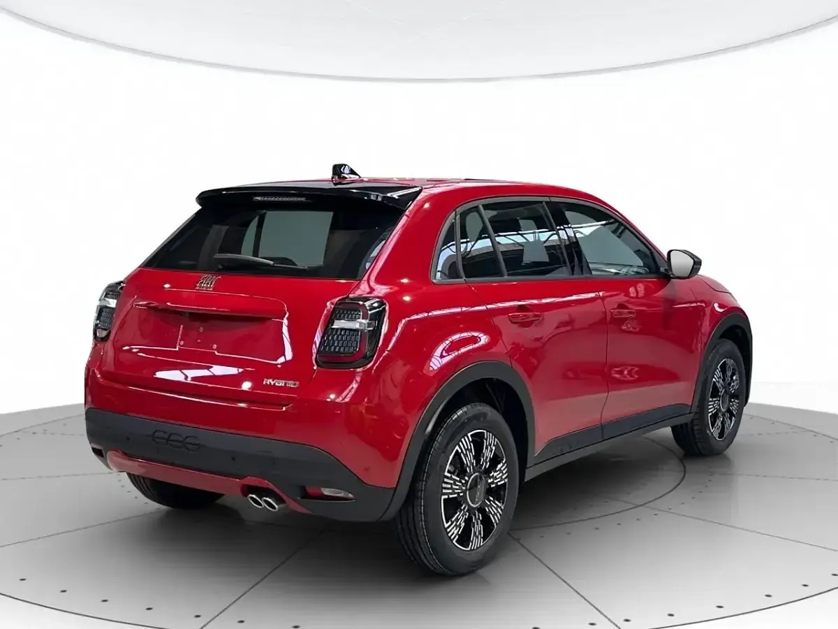 Nuova Fiat 600 145 CV (106 kW) 2025 Rosso SUV