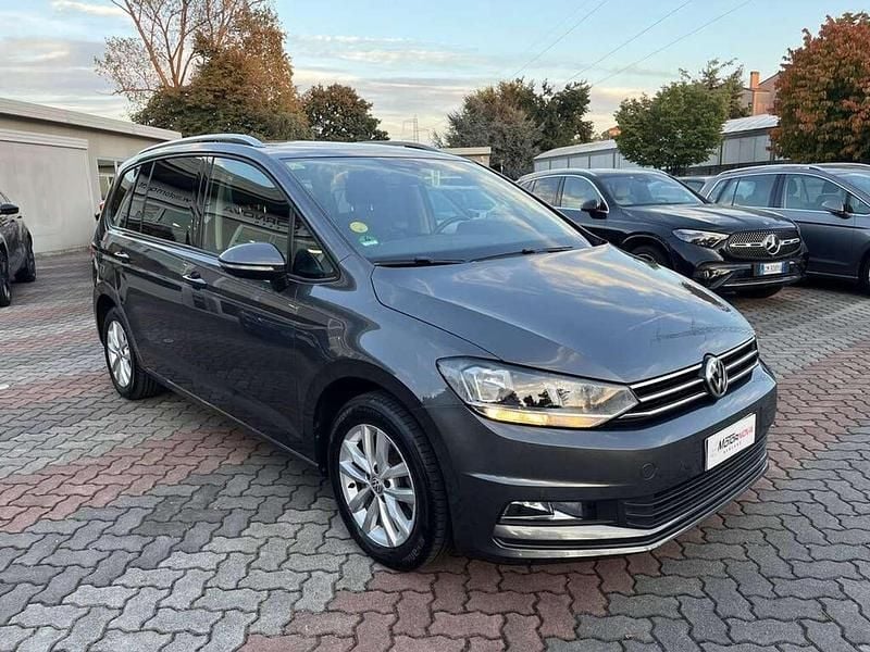 Usata VW Touran Business 116 CV (85 kW) 2017 Grigio Monovolume
