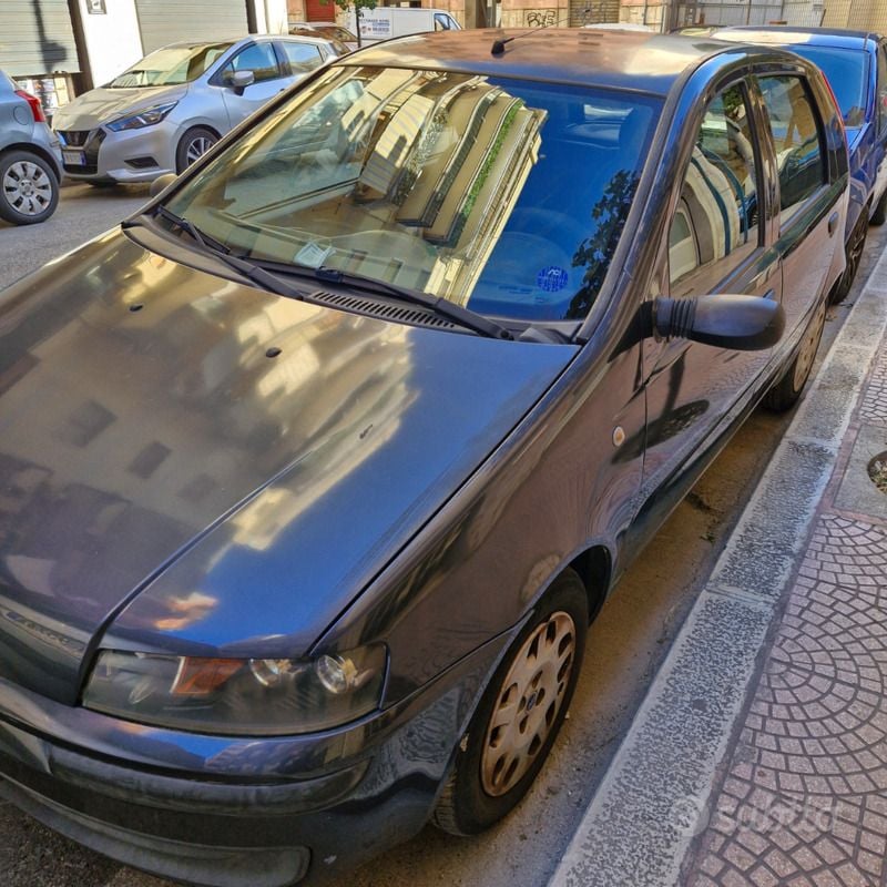 Usata Fiat Punto 80 CV (58 kW) 2003 Grigio Utilitaria