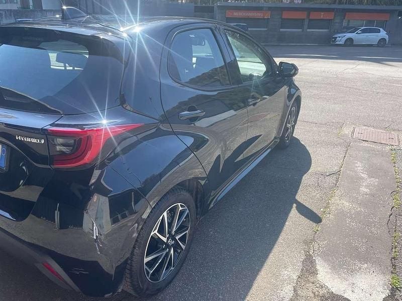 Usata Toyota Yaris Trend 131 CV (96 kW) 2021 Nero Utilitaria