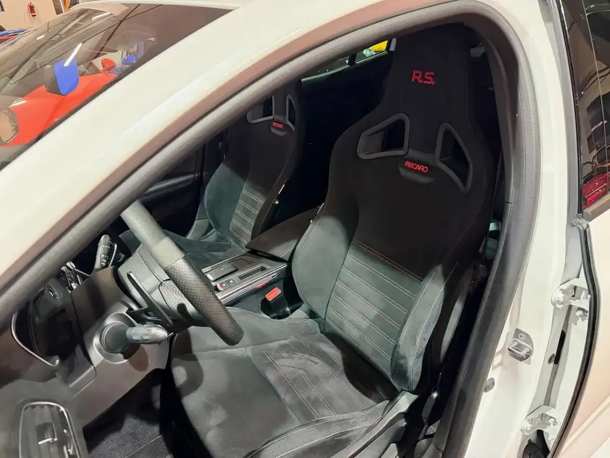Usata Renault Mégane IV R.S. 300 CV (220 kW) 2024 Bianco Berlina