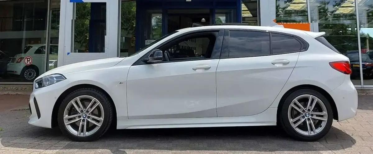 Usata BMW 116 Sport Line 109 CV (80 kW) 2021 Bianco Utilitaria