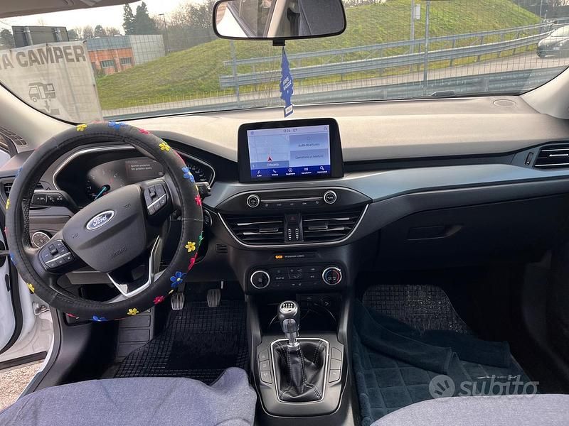 Usata Ford Focus Active 120 CV (88 kW) 2020 Bianco Berlina