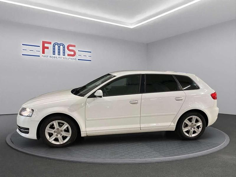 Usata Audi A3 Sportback Ambiente 105 CV (77 kW) 2010 Bianco Utilitaria
