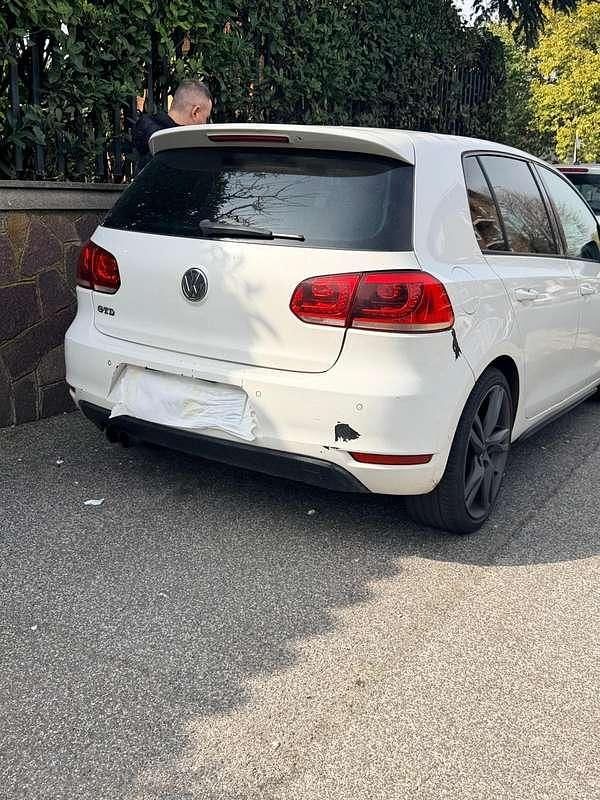 Usata VW Golf VI GTD 170 CV (125 kW) 2011 Bianco Utilitaria