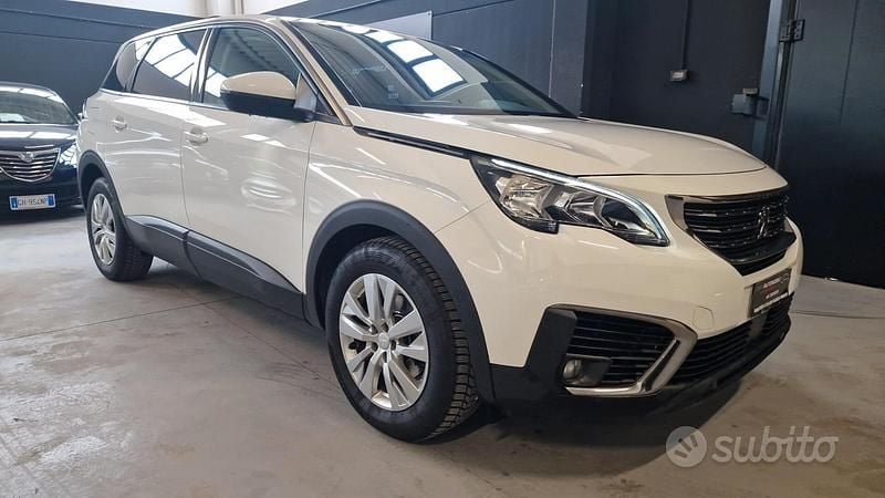 Usata Peugeot 5008 Allure 131 CV (96 kW) 2019 Bianco SUV