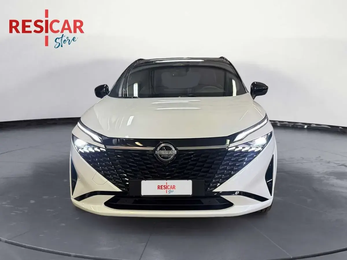 Usata Nissan Qashqai 140 CV (102 kW) 2025 White/black SUV