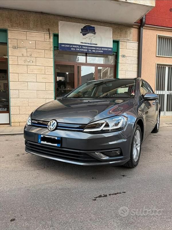 Usata VW Golf VII Executive 130 CV (95 kW) 2019 Grigio Berlina