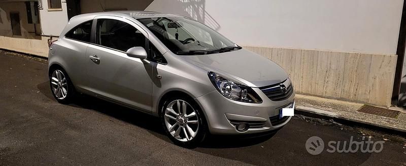 Usata Opel Corsa 80 CV (58 kW) 2008 Grigio Utilitaria