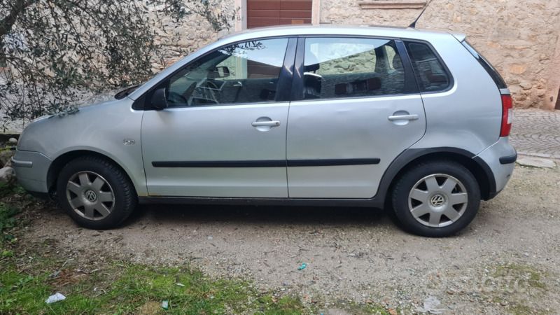 Usata VW Polo 45 CV (33 kW) 2001 Grigio Berlina
