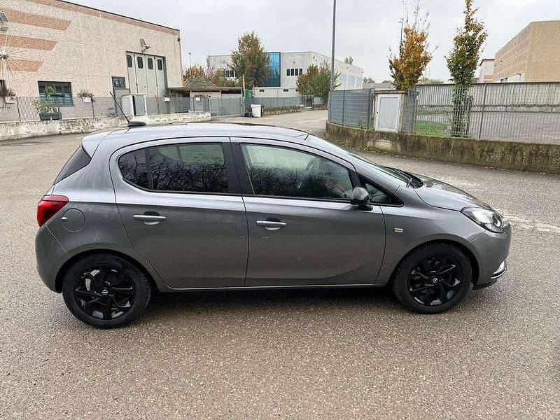 Usata Opel Corsa 75 CV (55 kW) 2018 Grigio Berlina