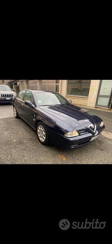 Usata Alfa Romeo 166 205 CV (150 kW) 1998 Nero Berlina